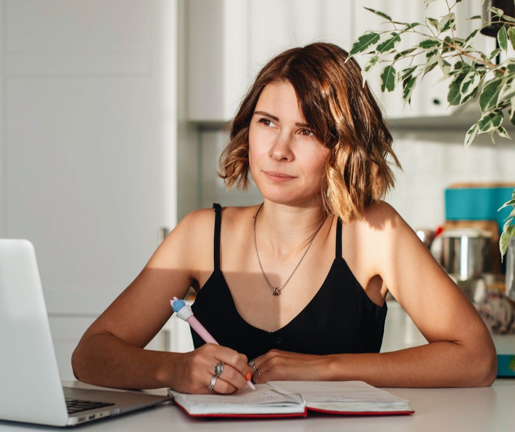 Pexels anna alexes 7385628